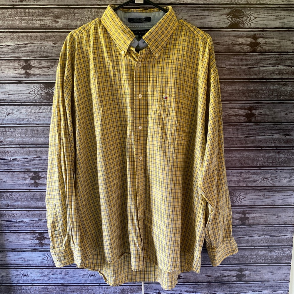 Tommy Hilfiger Men's Long-Sleeved Button-Down Shirt Size XL Yellow‎ Plaid Logo